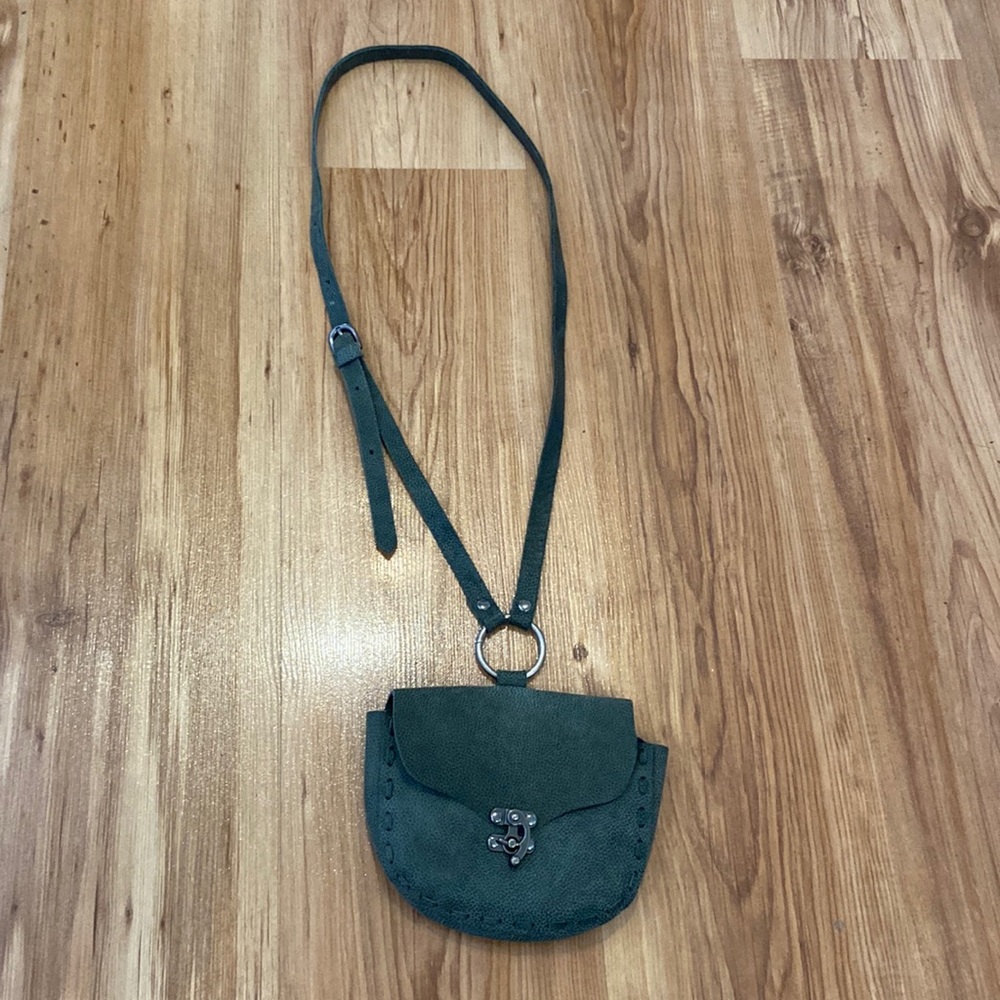 FREE PEOPLE Dainty Boho crossbody/belt bag